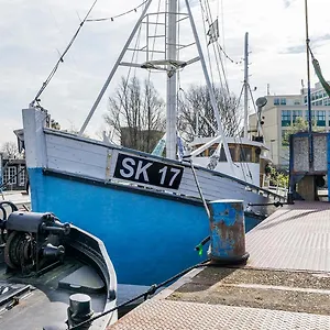  Hotel en barco Asile Flottant Países Bajos